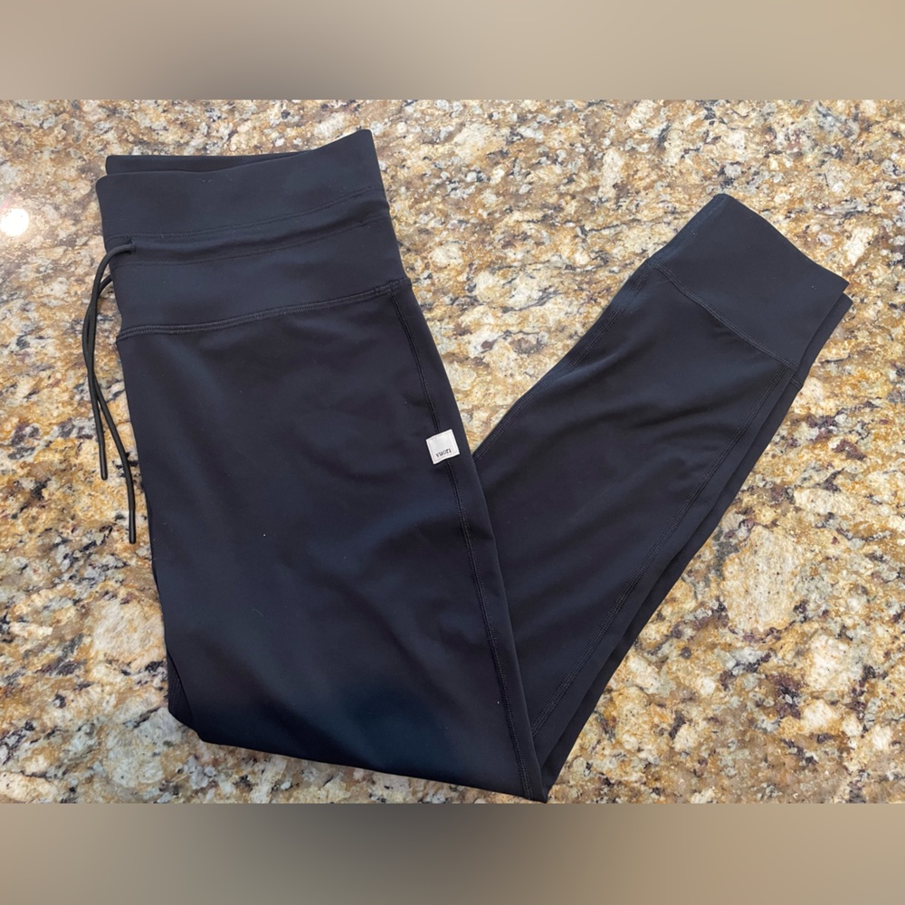 Vuori Black Daily Leggings Women’s size XL